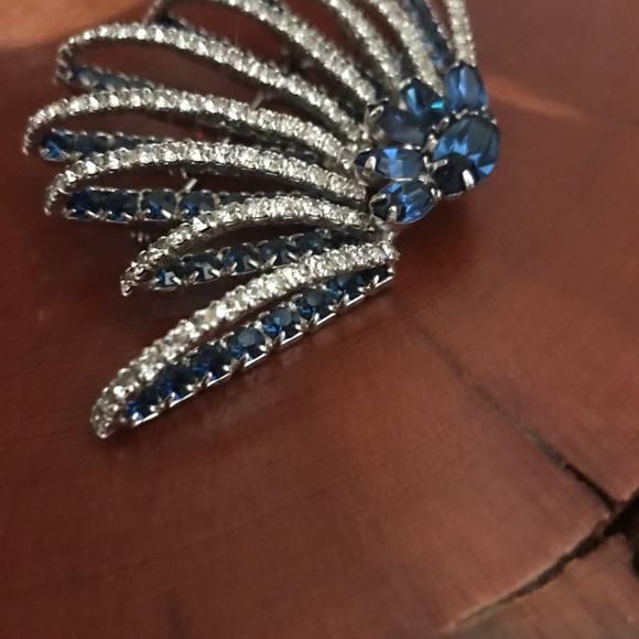 Vintage Rhinestone Brooch - Picture 2 of 5